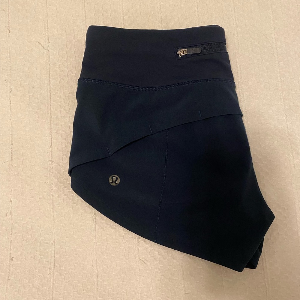 Lululemon || Navy Blue || Size 2 - Speed Up Low-Rise Lined Short 2.5"